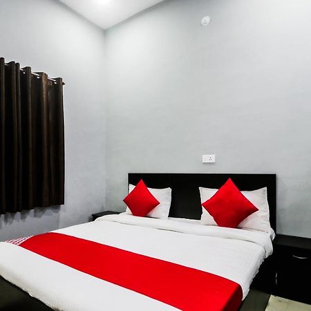 Flagship Hotel Golden Leaf Bilāspur Dış mekan fotoğraf